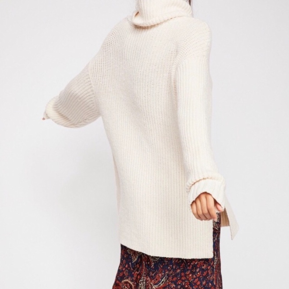 FREE PEOPLE turtleneck chunky sweater XS